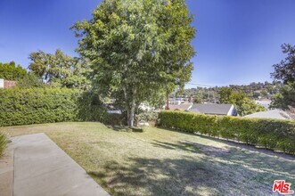 4933 Glacier Dr in Los Angeles, CA - Building Photo - Building Photo