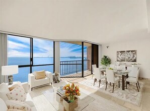 1750 Ocean E Blvd, Unit 806 in Long Beach, CA - Foto de edificio - Building Photo