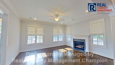 5401 Orton Point Rd in Wilmington, NC - Building Photo - Building Photo