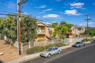 7052-7074 Fulton St Apartments