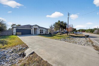 20703 Ridgeview Rd in Lago Vista, TX - Building Photo - Building Photo