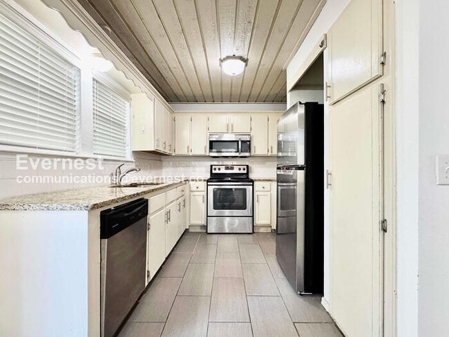 5117 S Lions Ave in Broken Arrow, OK - Building Photo - Building Photo