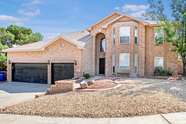 property at 918 Bellacumbre Dr