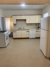 40 Brackett St, Unit 2 in Boston, MA - Building Photo - Building Photo