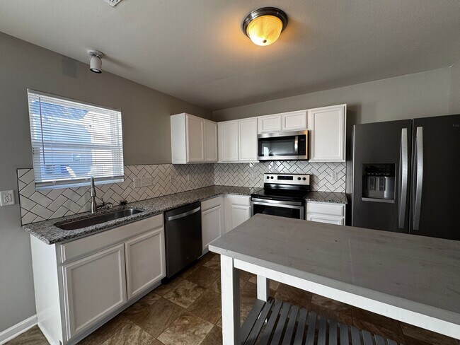 3921 Village Park Ct in Winston-Salem, NC - Building Photo - Building Photo