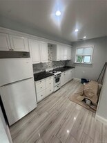 159-24 80th St in Queens, NY - Building Photo