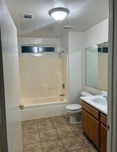 5117 S H St in Bakersfield, CA - Building Photo - Building Photo