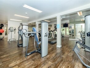 Whispering Hills Apartments in St. Louis, MO - Building Photo - Building Photo