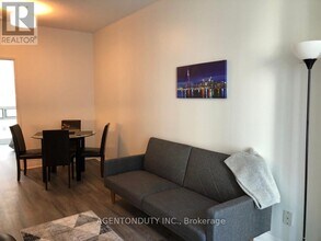 1121 Bay St. in Toronto, ON - Building Photo - Building Photo