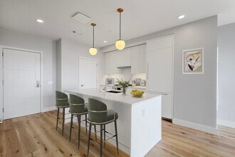 191 Washington St, Unit 513 in Boston, MA - Foto de edificio - Building Photo