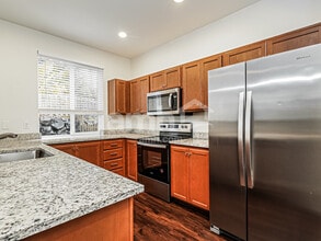 748 Fenway Ln in Tumwater, WA - Building Photo - Building Photo