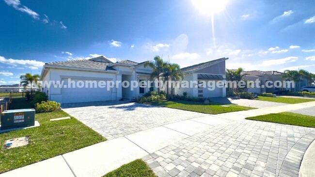 10474 Northbrook Cir in Palm Beach Gardens, FL - Building Photo - Building Photo