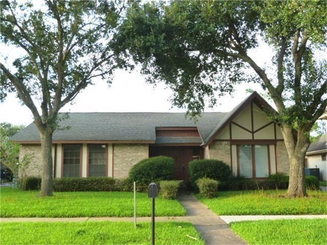2915 Green Fields Dr in Sugar Land, TX - Building Photo