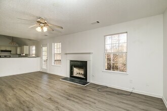 195 Cinnamon Oak Cir in Covington, GA - Building Photo - Building Photo