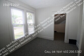 1940 S 22nd St in Lincoln, NE - Building Photo - Building Photo