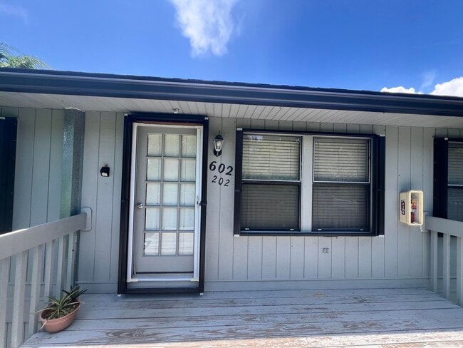 property at 602 Centre Ct SW