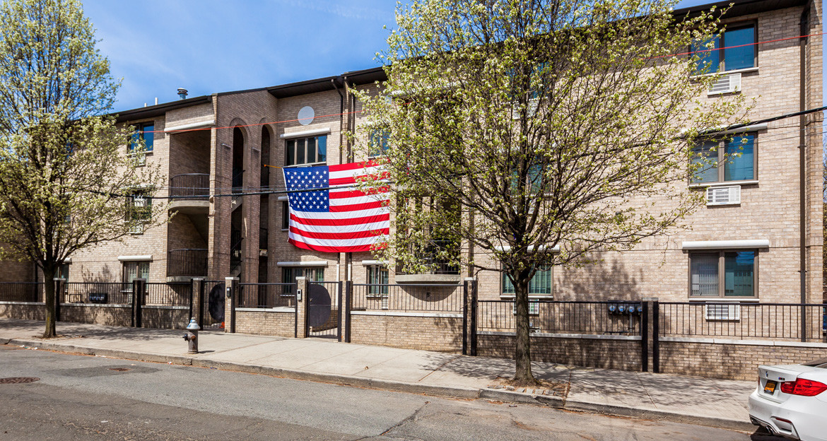 Rose Hill Houses in Bronx, NY - Building Photo