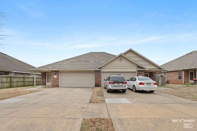 1667 Evening Shade Dr in Fayetteville, AR - Building Photo - Building Photo