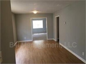 805 Pamela Dr in Griffin, GA - Building Photo - Building Photo