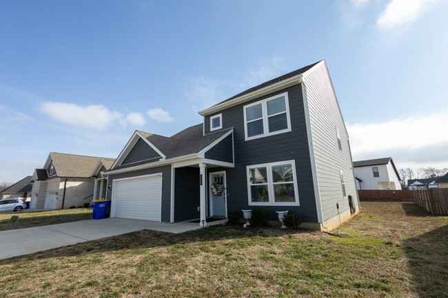 3174 White Ash St in Bowling Green, KY - Building Photo - Building Photo