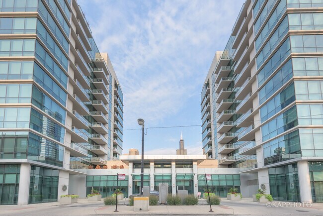 125 S Green St in Chicago, IL - Foto de edificio - Building Photo
