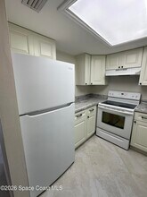 55 Riverside Dr in Cocoa, FL - Foto de edificio - Building Photo