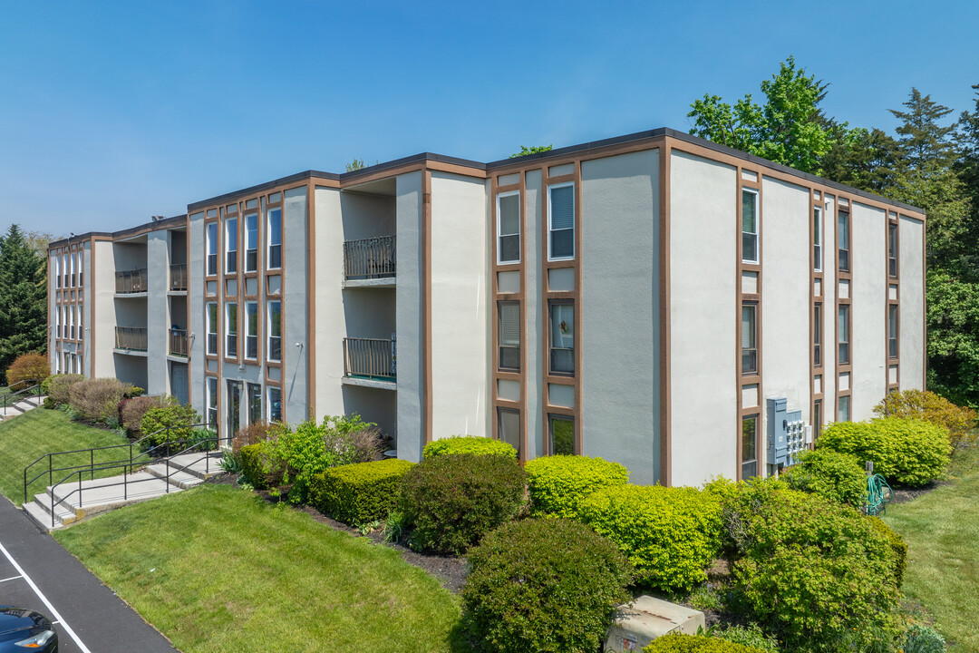 Pheasant Run Condominiums in Carlisle, PA - Building Photo