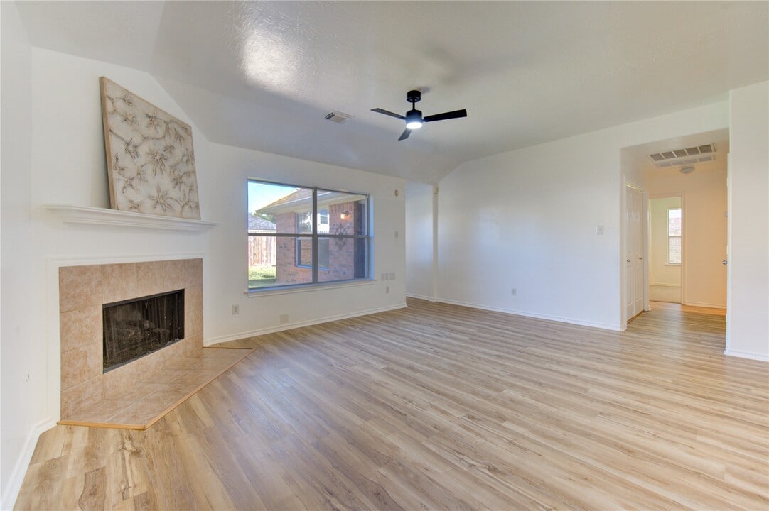 26940 Carriage Manor Ln in Humble, TX - Building Photo