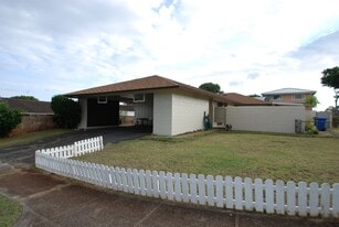 1219-1219 Kuokoa St in Pearl City, HI - Building Photo