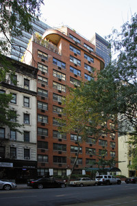 310-314 E 49th St in New York, NY - Foto de edificio - Building Photo