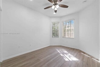 14049 SW 51st Ln in Miramar, FL - Foto de edificio - Building Photo