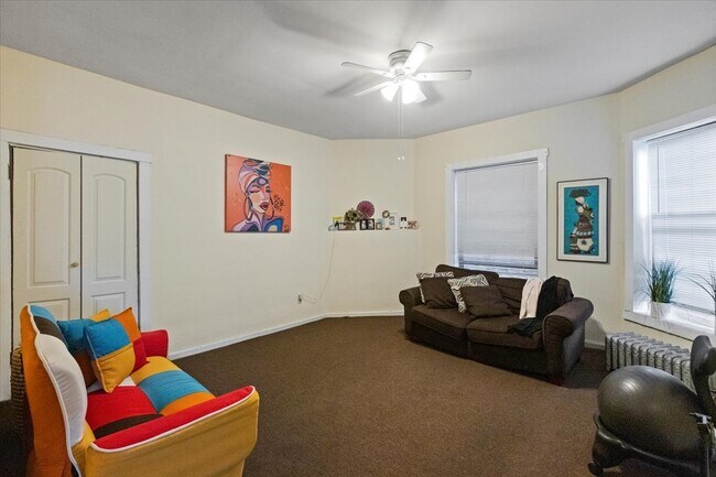 5020 S Blackstone Ave in Chicago, IL - Building Photo - Building Photo