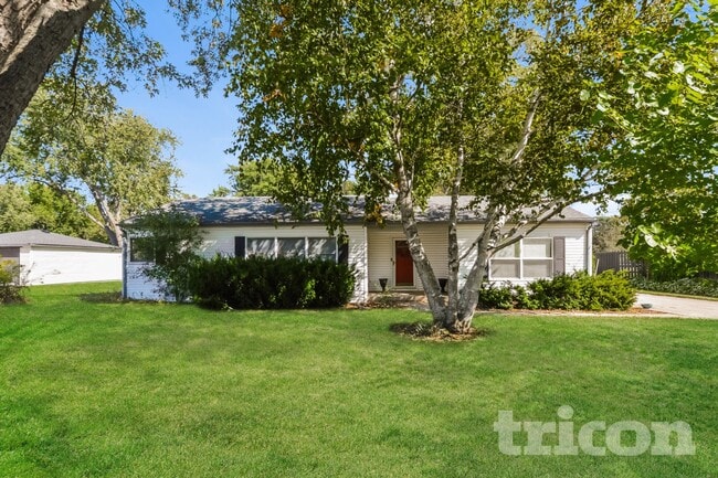 property at 3343 N Ellen Dr