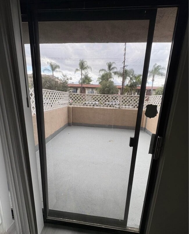 7040 Haskell Ave in Los Angeles, CA - Building Photo - Building Photo