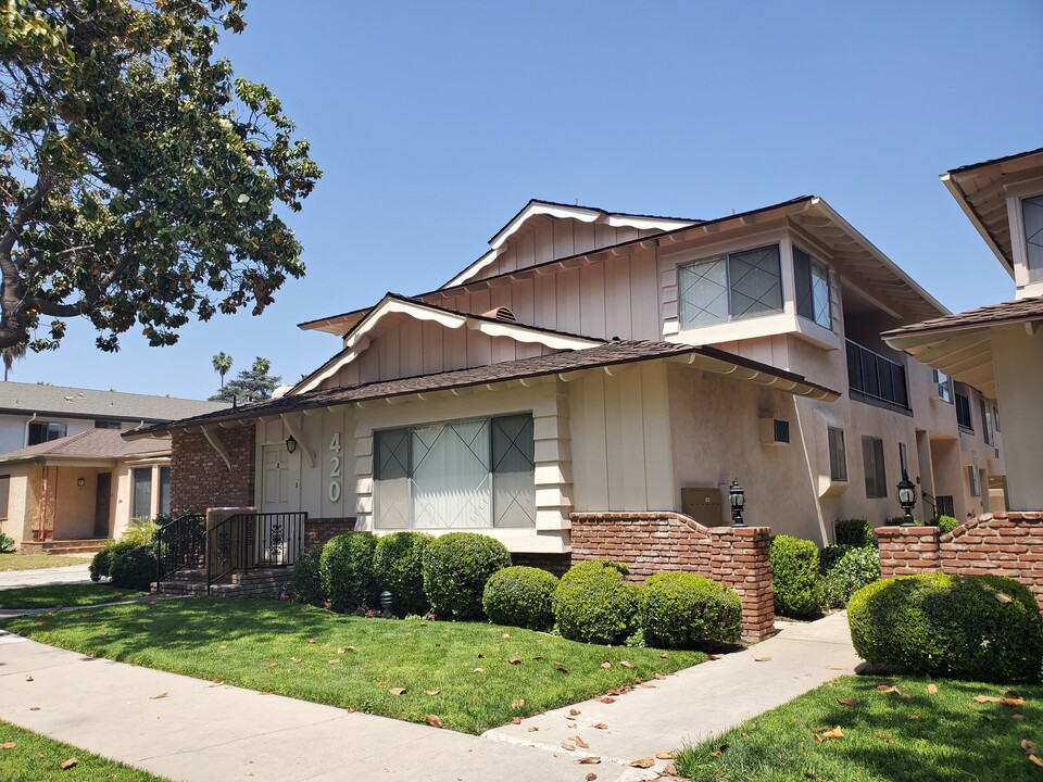 416 N Monterey St in Alhambra, CA - Building Photo