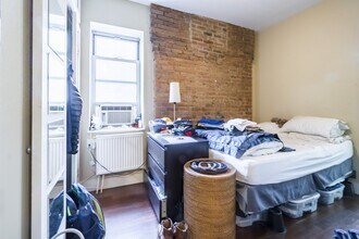 120 St Marks Pl in New York, NY - Building Photo - Building Photo