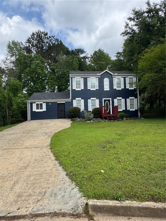 2578 Shadowbrook Dr in Decatur, GA - Building Photo