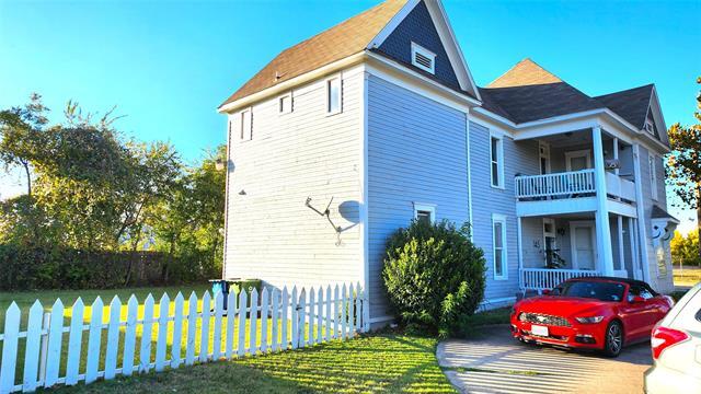 145 N Kealy Ave in Lewisville, TX - Building Photo - Building Photo