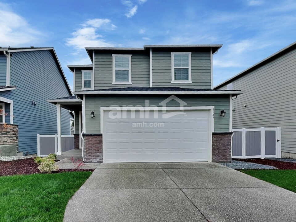 8544 47th Pl NE in Marysville, WA - Building Photo