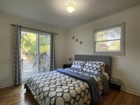 16803 Farley Rd in Los Gatos, CA - Foto de edificio - Building Photo