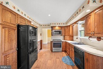 1236 Ellis Cir in West Chester, PA - Building Photo - Building Photo