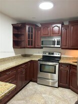3299 Cocoplum Cir in Coconut Creek, FL - Building Photo