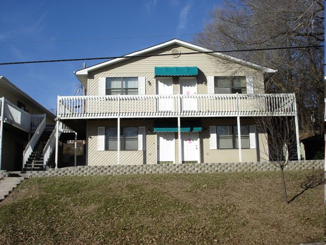 Colonial West in Jefferson City, MO - Building Photo - Building Photo