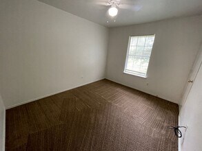 1706 Benttree Dr in Killeen, TX - Building Photo - Building Photo