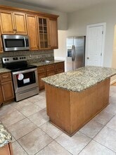 210 Earhart Ct in Owings Mills, MD - Foto de edificio - Building Photo