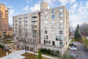 4570 Des Cageux Ch in Laval, QC - Building Photo