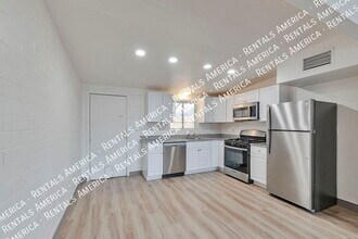 3042 N Sparkman Blvd in Tucson, AZ - Building Photo - Building Photo