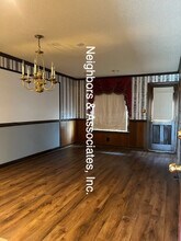 305 E Parrish Dr in Benson, NC - Building Photo - Building Photo