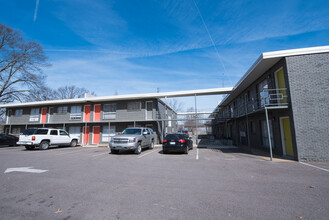 Tiger Flats in Memphis, TN - Foto de edificio - Building Photo