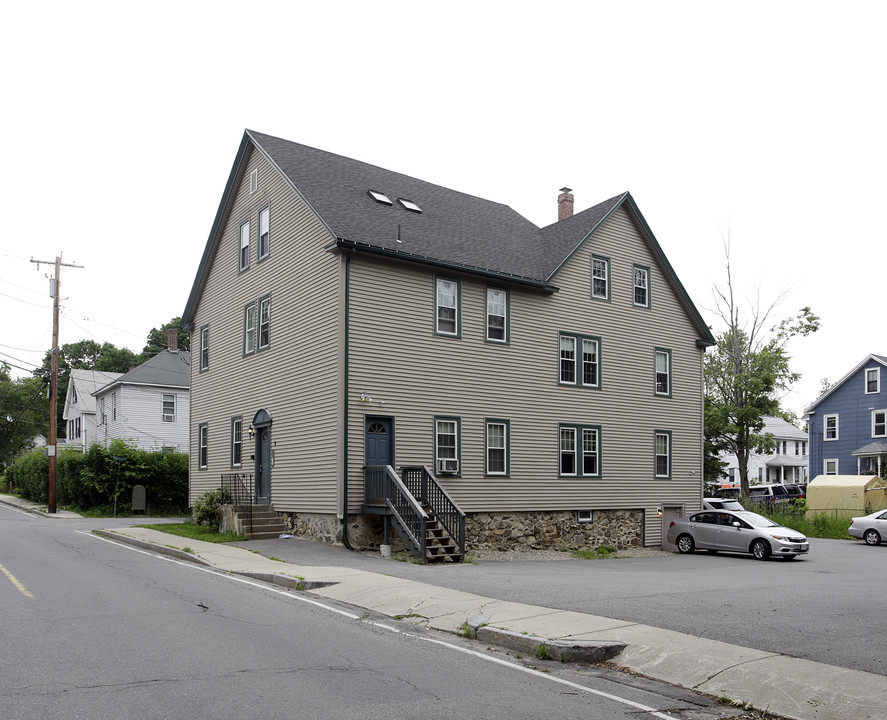 9 Florida Rd in Maynard, MA - Foto de edificio